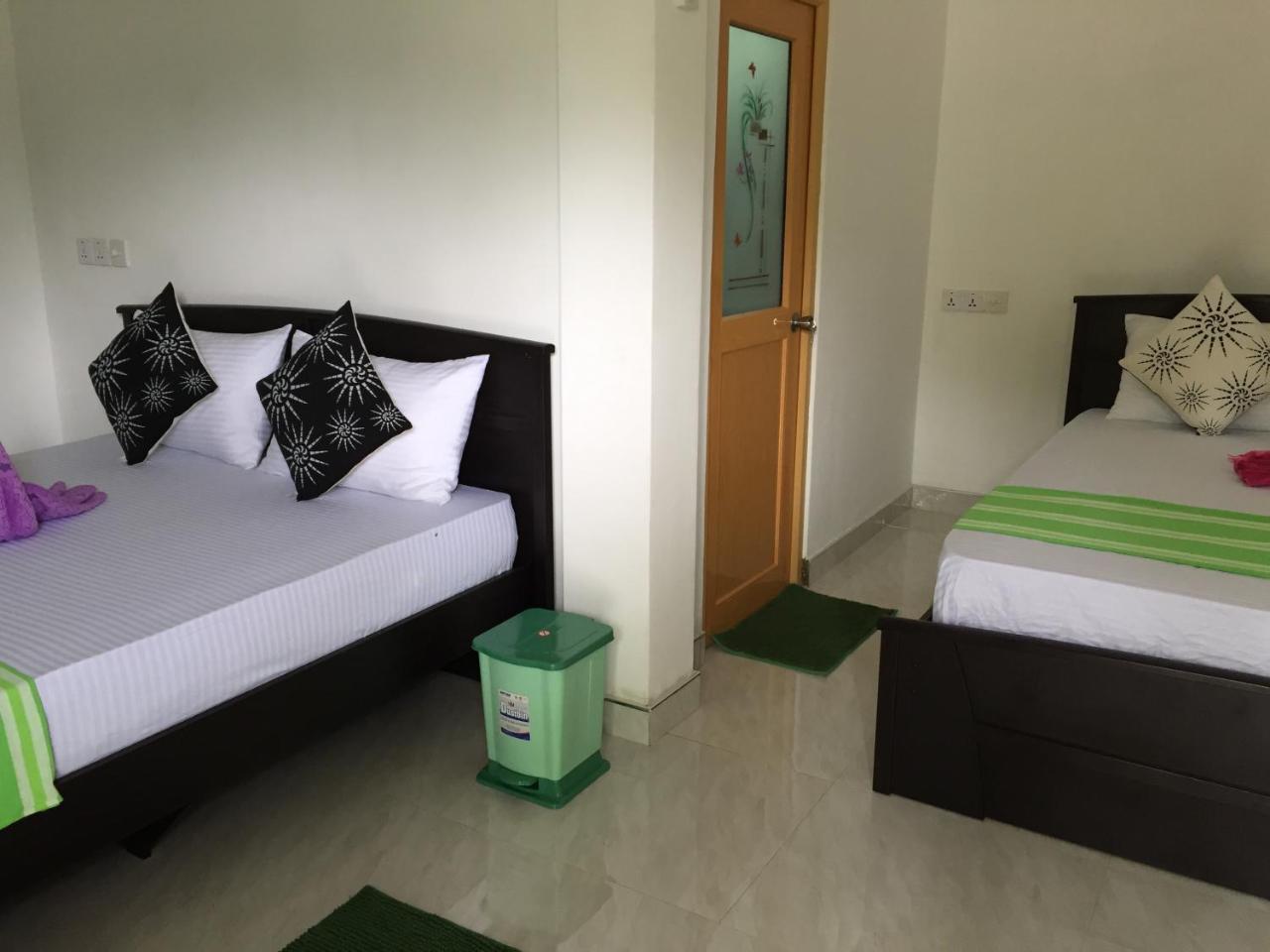 Sigiriya Green Garden Homestay ภายนอก รูปภาพ