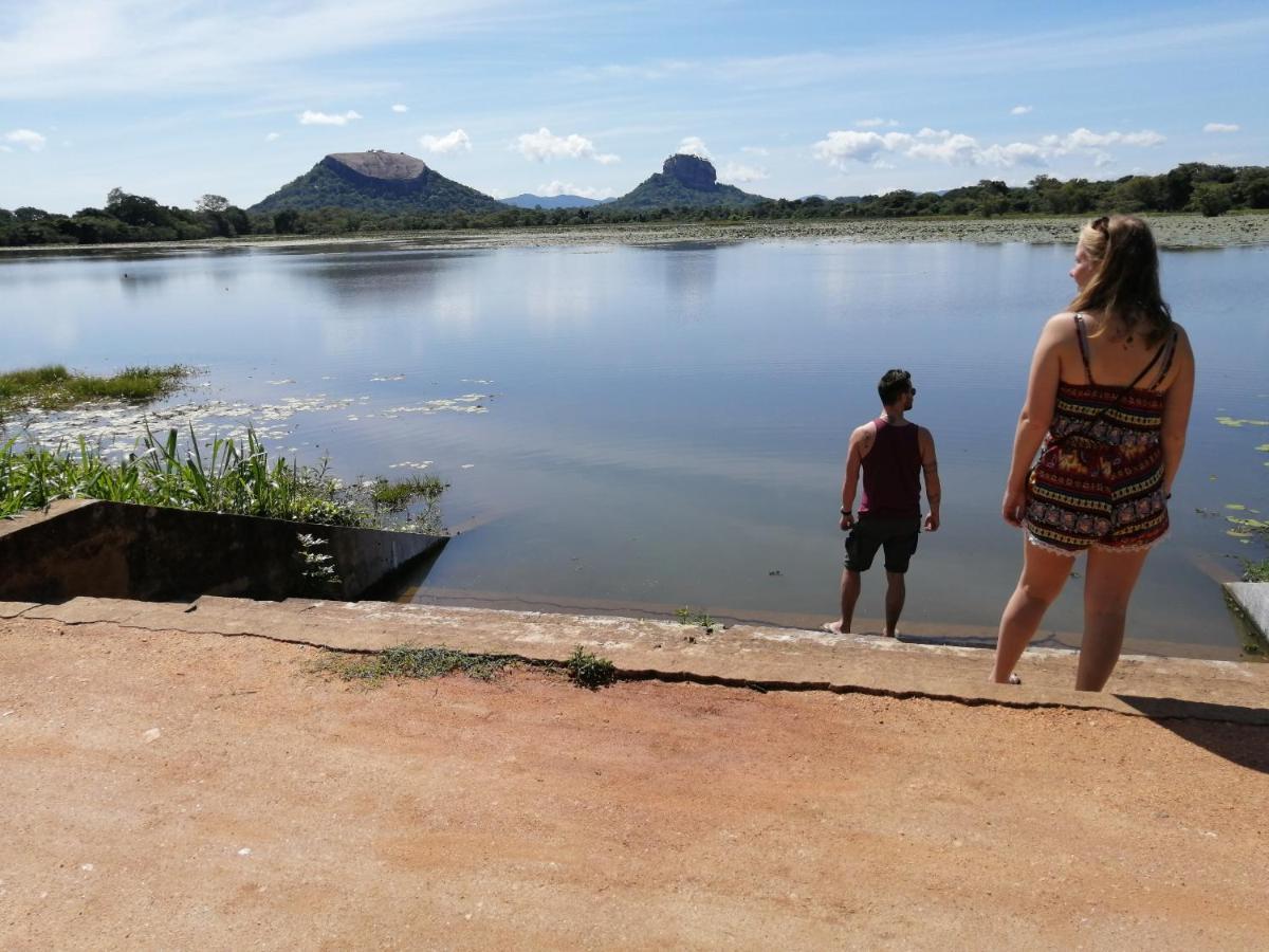Sigiriya Green Garden Homestay ภายนอก รูปภาพ